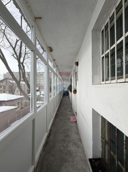 Apartament cu 3 camere de închiriat în zona Giulesti - 18