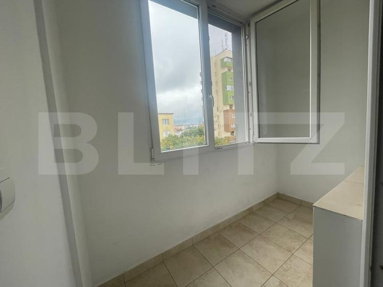 Garsoniera de vanzare, 27 mp, complet renovata, luminoasa - zona centrala - 4