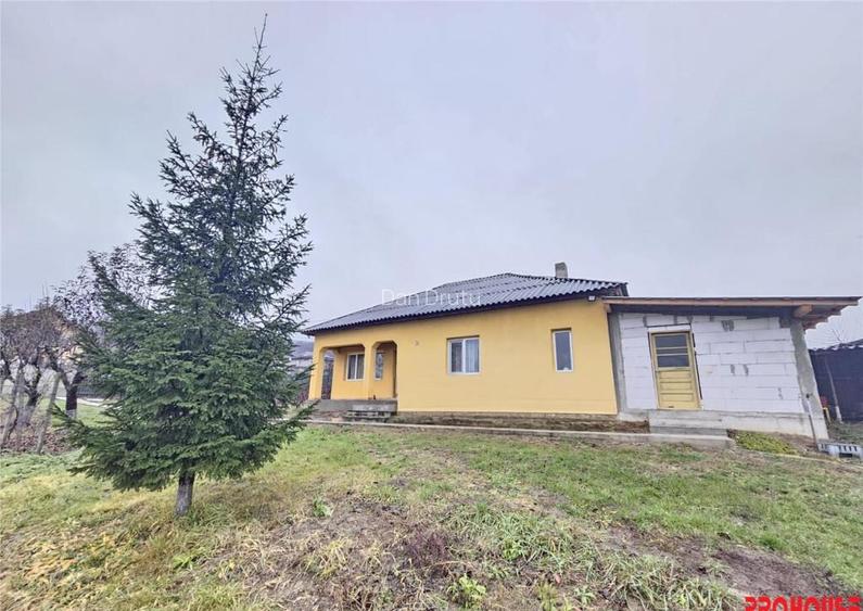 CLEJA - E85 - Casa 90mp, teren 2.000mp CLEJA - E85 - Casa 90mp, teren 2.000mp