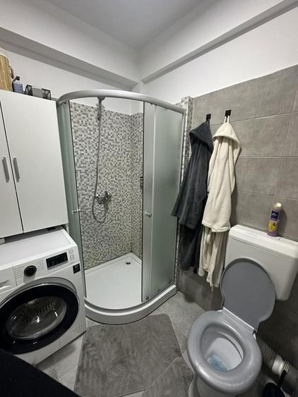 PROPRIETAR vand apartament 3 camere DECOMANDAT loc de PARCARE - 7