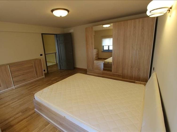 Apartament cu 3 camere de închiriat în zona Pța Unirii - 15