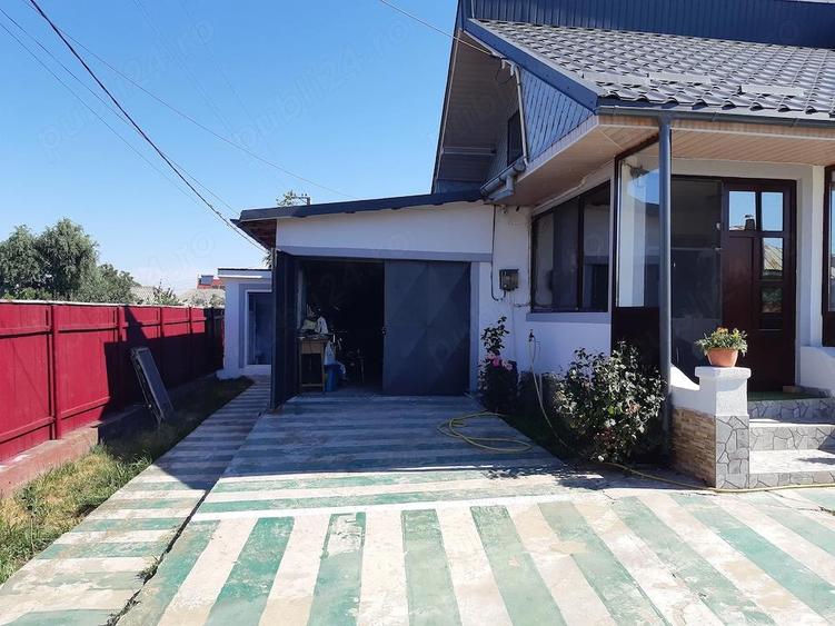 Casa cu teren de vanzare Perieni, Vaslui - 2