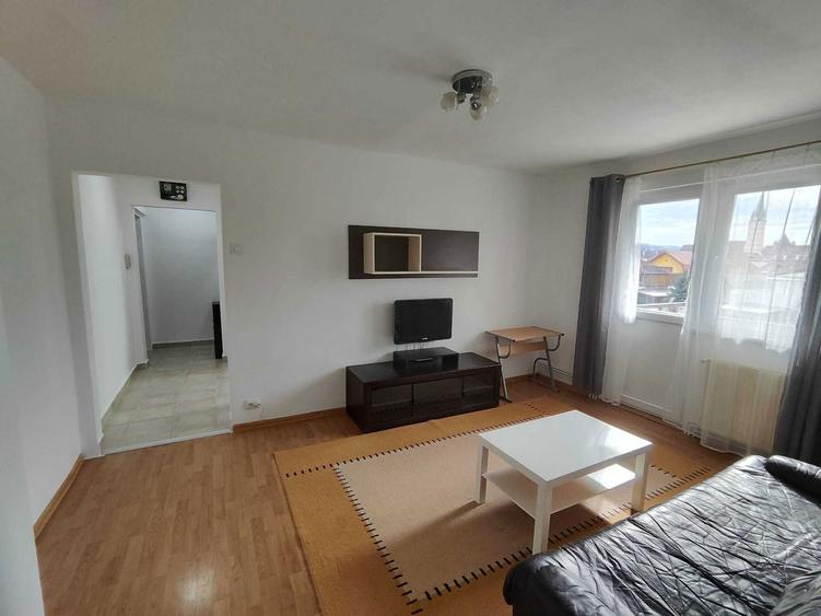 inchiriez apartament cu 2 camere, etaj 2, in Medias, str.Dupa Zid - 7