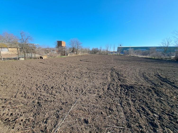 Teren intravilan - 5