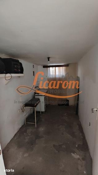 Casă cu 3 camere semidecomandat cu Teren 139 Mp în Blumăna