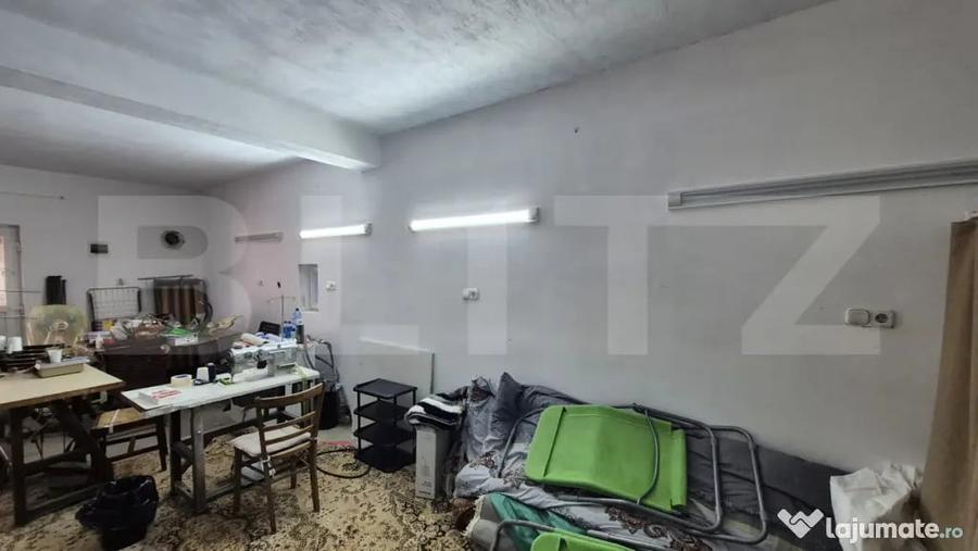Casă cu 5 camere cu Teren 496 Mp în Cloșca