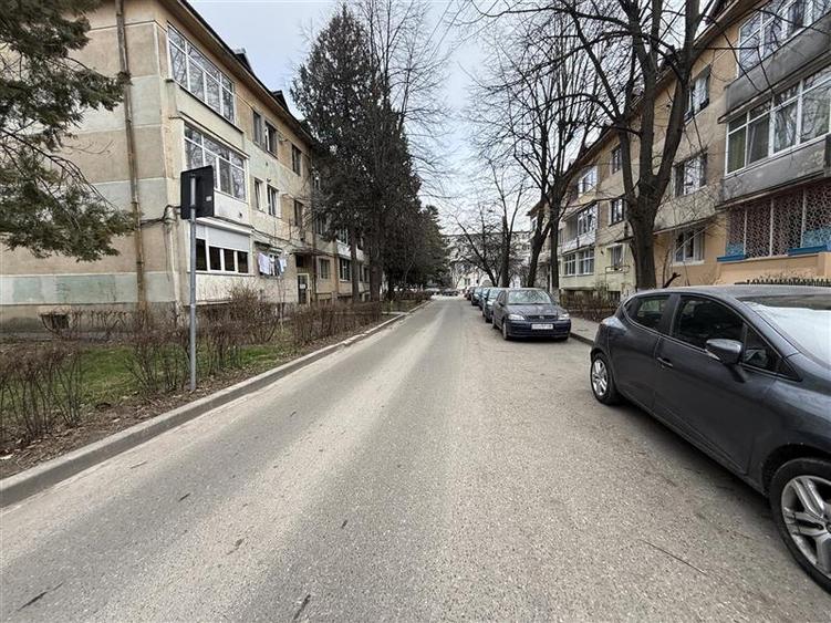 Aleea Parcului - etajul 1 - decomandat - 1