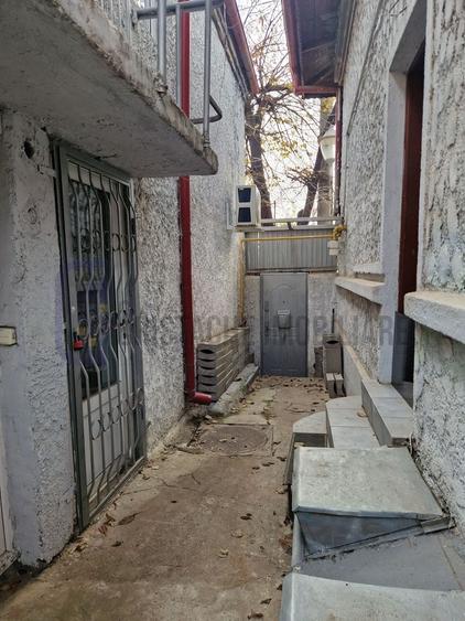 Studio 15 m², situat la mezaninul unei vile interbelice - 1