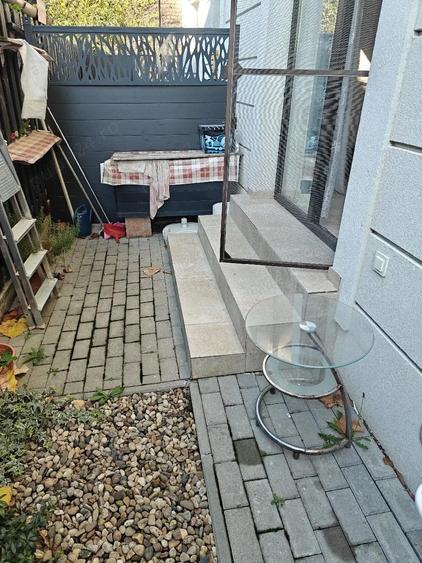 Se vinde apartament cu 1 camera si terasa - 1