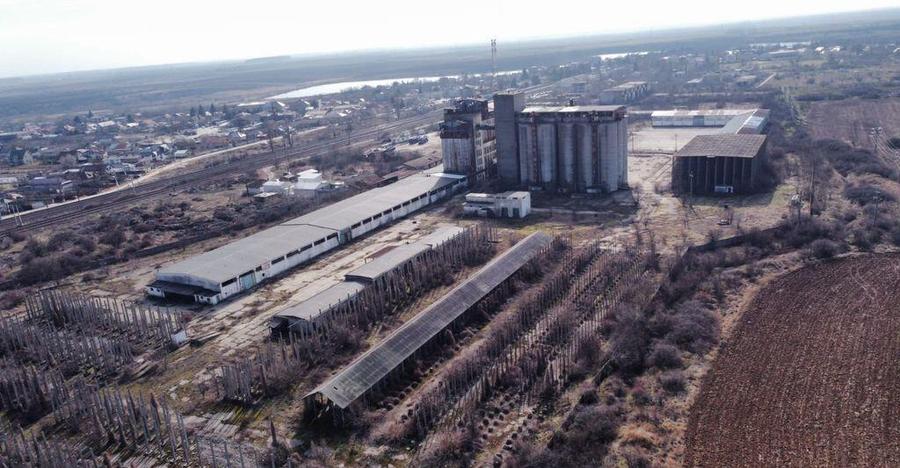 Spatii industriale , teren ,silozuri si Fabrica de nutret... - 9