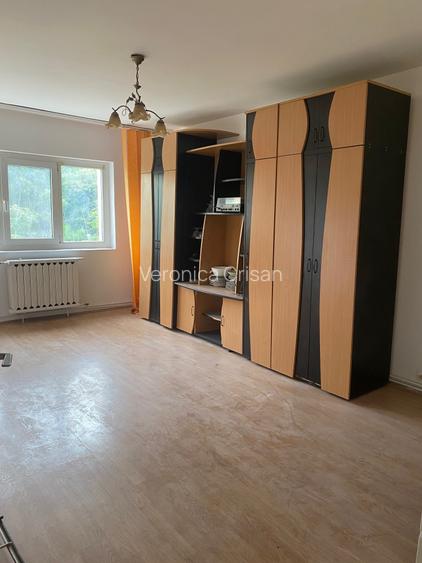 Apartament 2 camere Manastur, zona Casa Piratilor, c-tie 1987, decomandat Apartament 2 camere Manastur, zona Casa Piratilor, c-tie 1987, decomandat