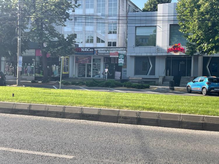 Proprietar, inchiriez spatiu comercial situat pe artera principala din Galati - 3