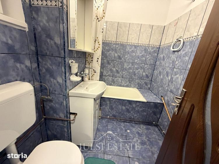 Apartament cu 2 camere decomandat în Malu Roșu