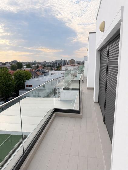 Apartament cu 3 camere decomandat, mobilat în Calea Călărașilor