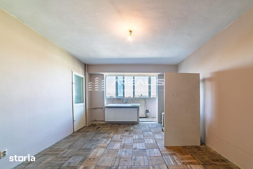 Apartament cu 3 camere în Malul Mureșului