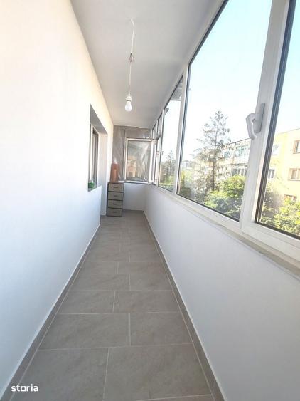 Apartament cu 3 camere decomandat în Găvana