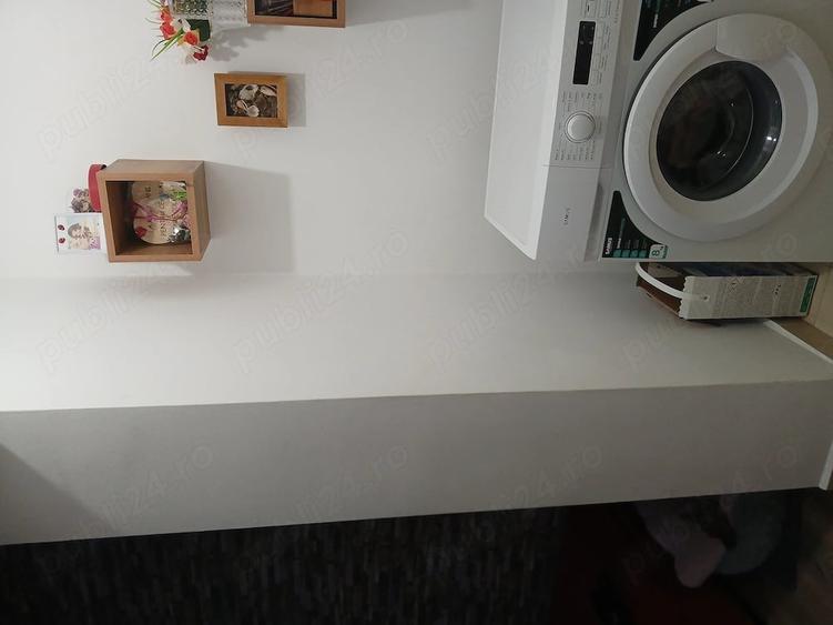 Apartament cu 3 camere semidecomandat în Donici