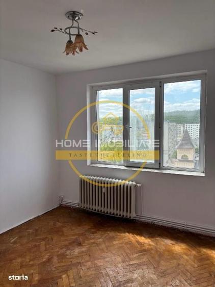 Apartament cu 3 camere decomandat în Alexandru cel Bun
