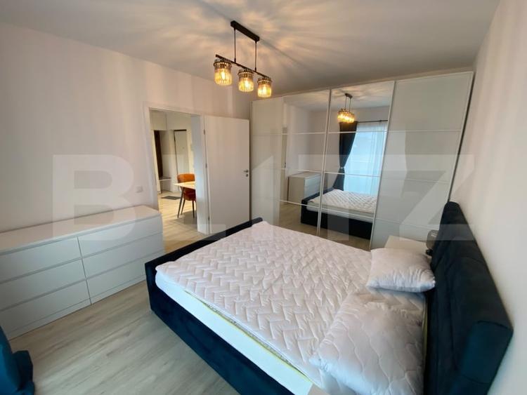 Apartament cu 3 camere semidecomandat, mobilat în Florești