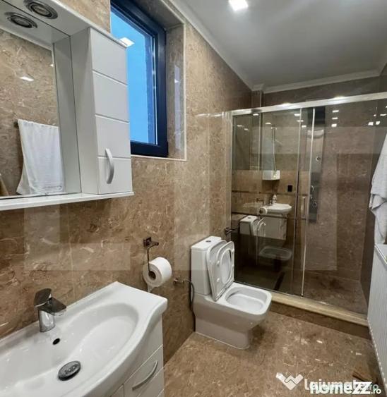Spațiu comercial, de 275 mp, în Central