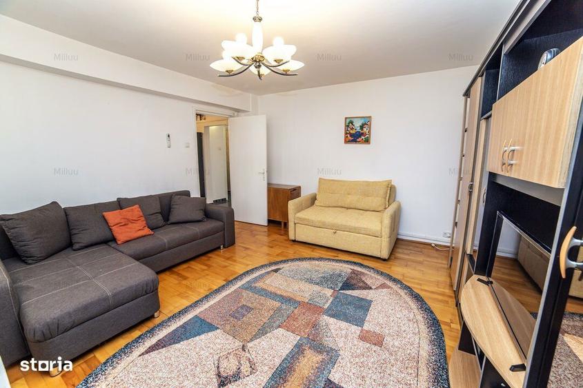 Apartament cu 3 camere decomandat, mobilat în Berceni