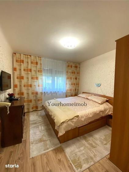 Apartament cu 2 camere semidecomandat în Craiovița Nouă