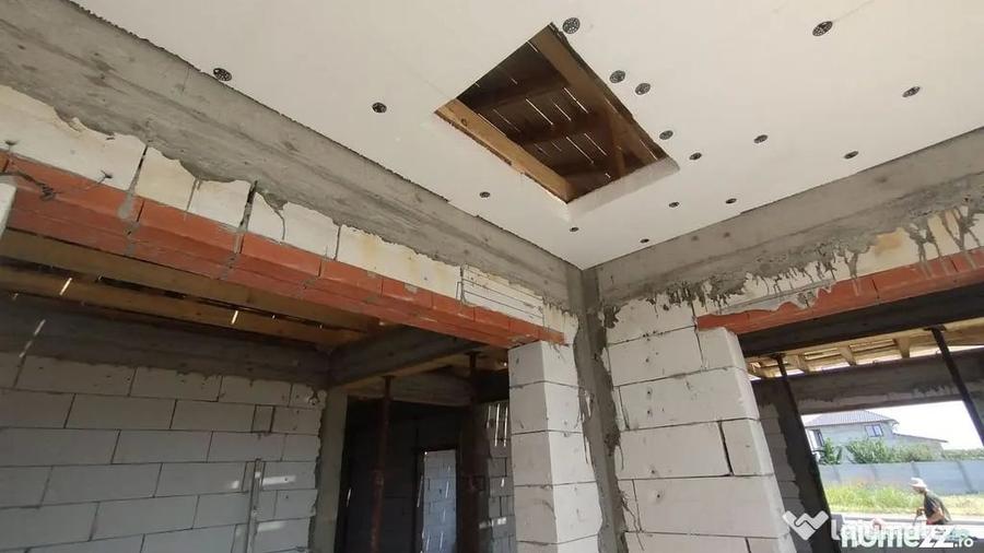 Casă cu 4 camere cu Teren 430 Mp în Cumpăna
