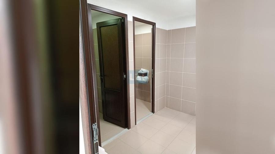 Casă cu 4 camere cu Canalizare în Central