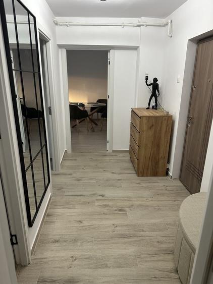 Apartament cu 2 camere decomandat, mobilat în Exterior Vest