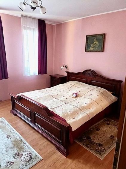 Casă individuală cu 4 camere cu Garaj în Central