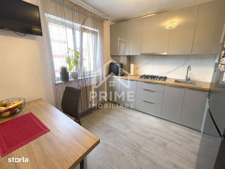 Apartament cu 3 camere decomandat în Cetate