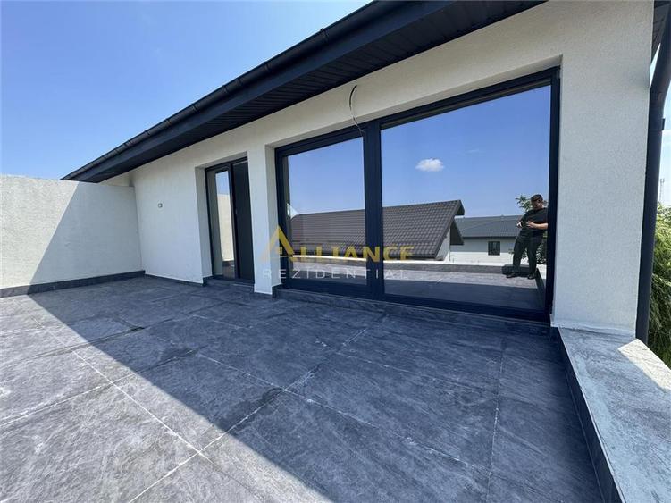 Casa 5 camere tip DUPLEX - 4 bai, Terasa + Curte, 250 MP - 10