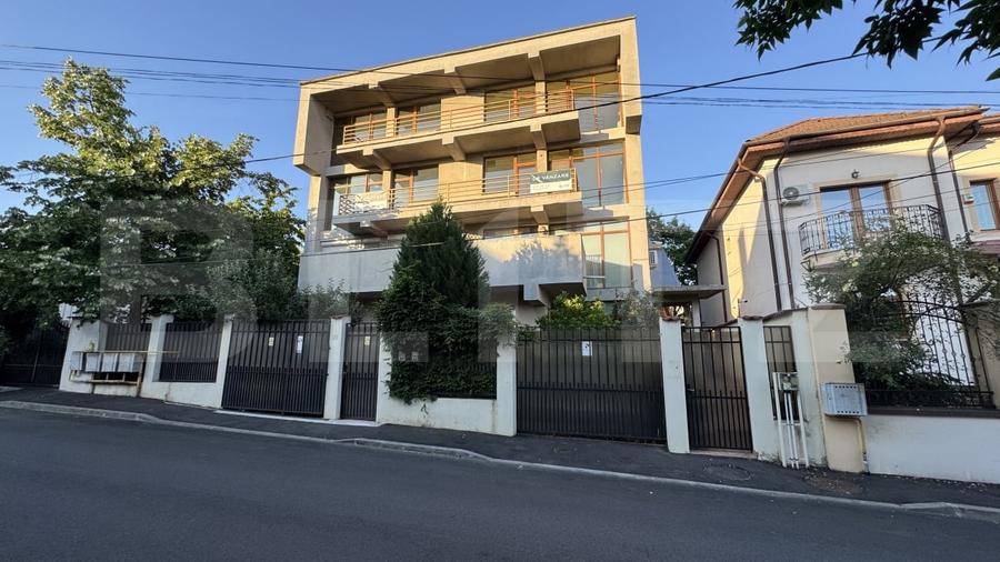 Apartament cu 4 camere decomandat în Brazda lui Novac