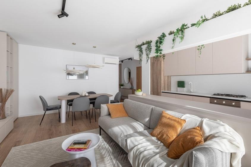 Apartament cu 2 camere decomandat în Titan — fotografia 3