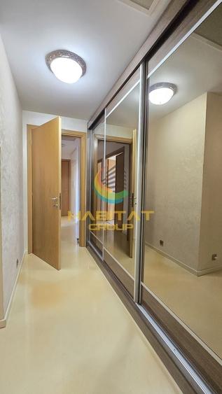 Apartament cu 2 camere decomandat în Văcăresti