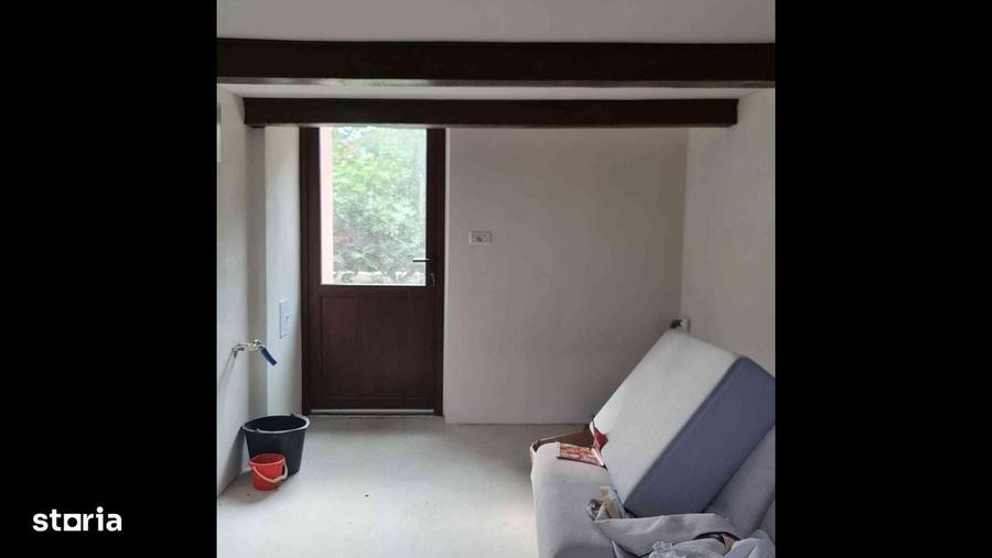 Casă cu 4 camere în Decebal