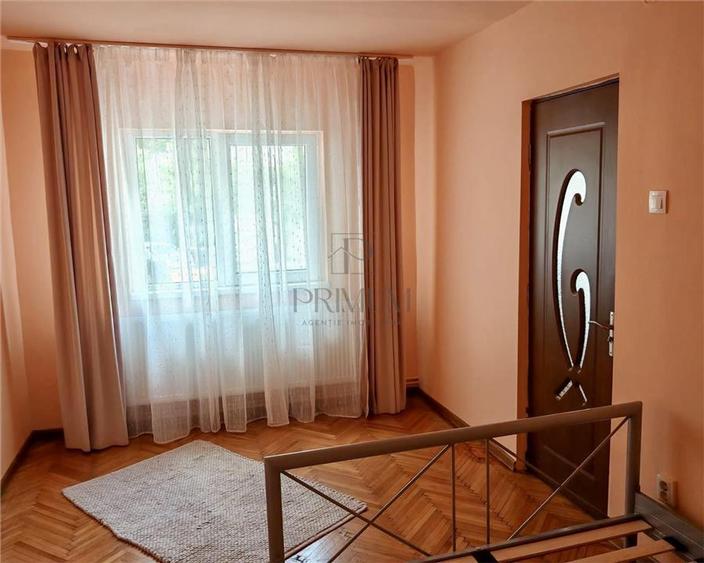Apartament cu 2 camere semidecomandat, mobilat în Soarelui