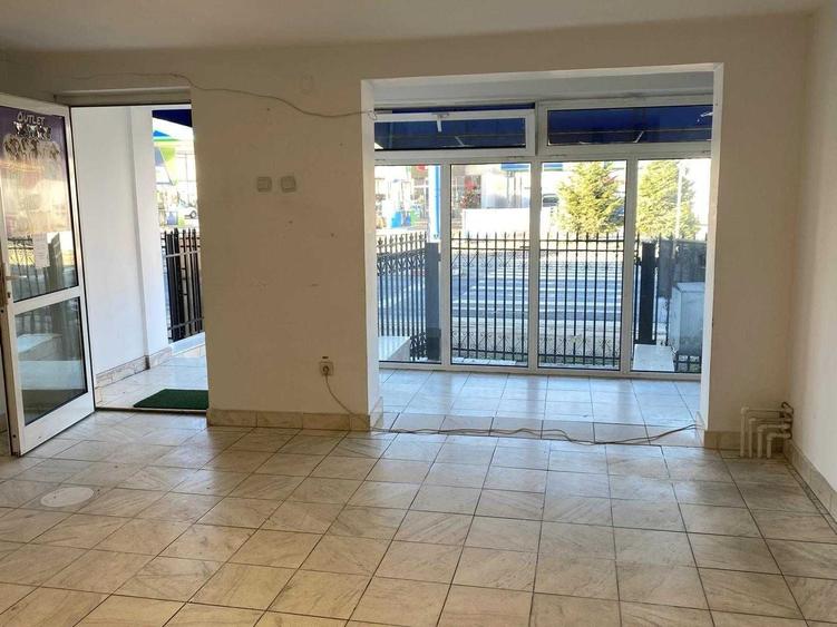 Spațiu comercial, de 30 mp, în Central