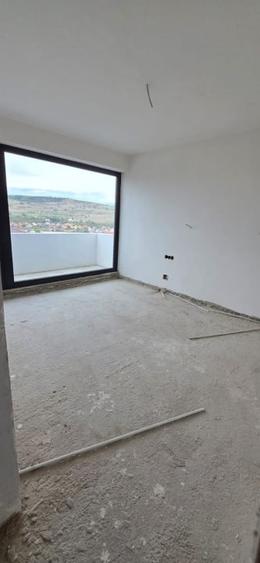 Casa individuala semifinisata noua, teren 640 mp, Chinteni - 12