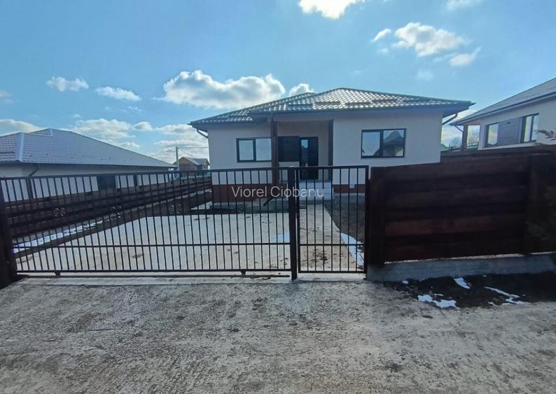 CASA SINGLE DEOSEBITA 4 CAMERE,VALEA LUPULUI ,IASI CASA SINGLE DEOSEBITA 4 CAMERE,VALEA LUPULUI ,IASI