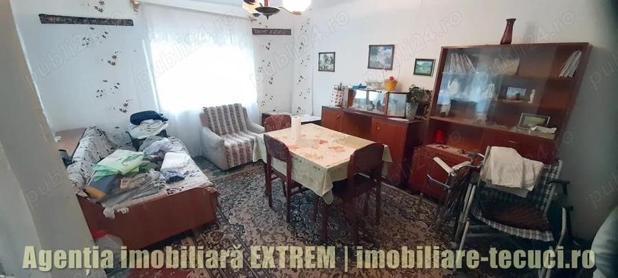 Casa cu 3 camere ?i 450mp, casa batraneasca, pe strada Plugului in Tecuci - 2