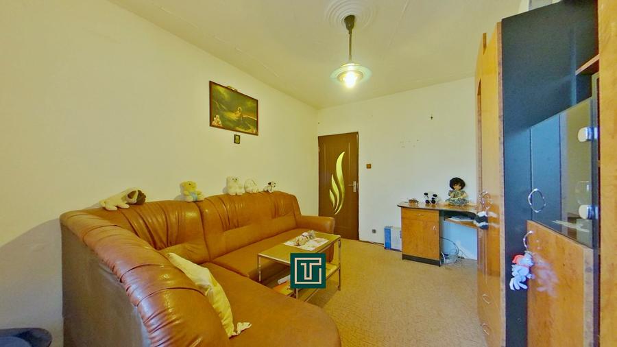 Apartament decomandat cu 3 camere, 2 băi și 2 balcoane în Micălaca - 1