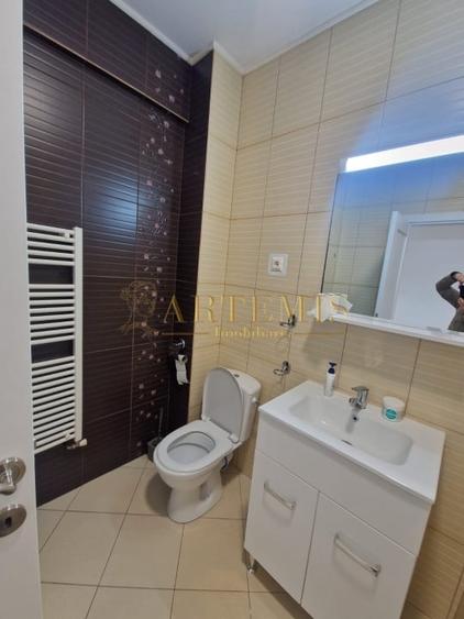 Apartament de 2 camere, decomandat, 70 mp., zona Indepedentei - 6