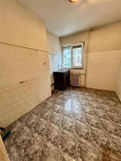 RECO Apartament 3 camere cu potential, etaj 2, Calea Aradului - 5