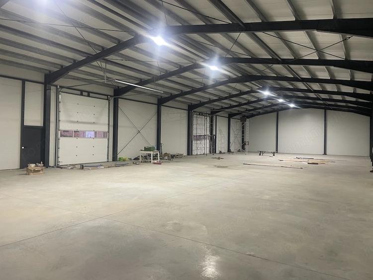 Spațiu comercial, de 590 mp, în Țerova