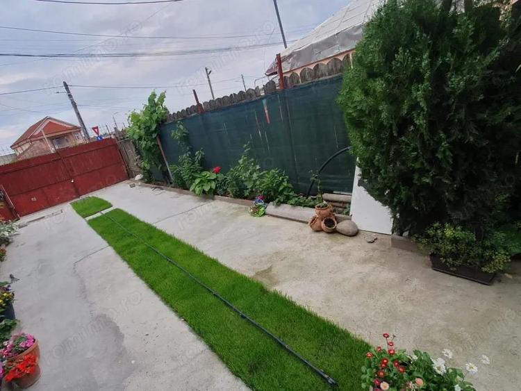 CASA DEOSEBITSA MOBILATA in stil italian ,zona podul VIORELE , teren 280 mp - 1