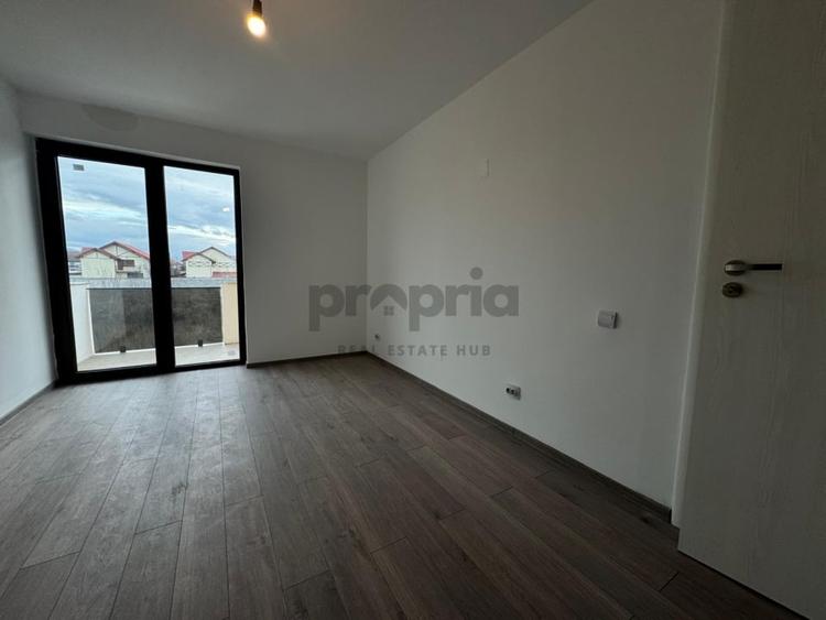 Casa de vanzare | 5 camere • 3 bai • 415 mp teren | Harman - 11
