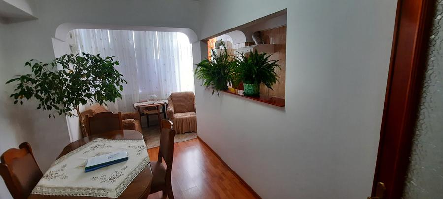 Apartament cu 4 camere în Central