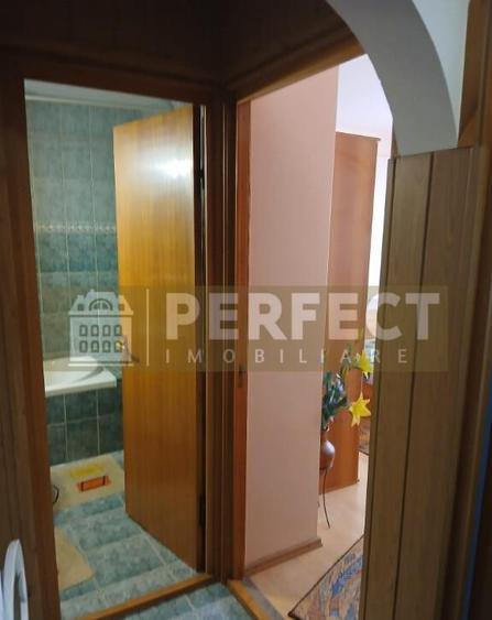 Zona PALTINIS, 58mp, 3 camere , AN 1986!! Pret 71000 euro!! - 5