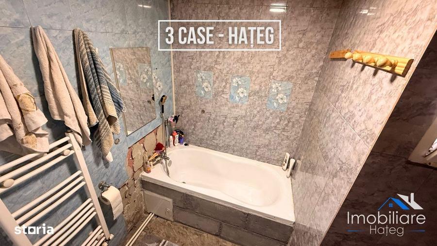 Proprietate tip triplex 8 Camere Hateg | Str. Raul Galbena - 16